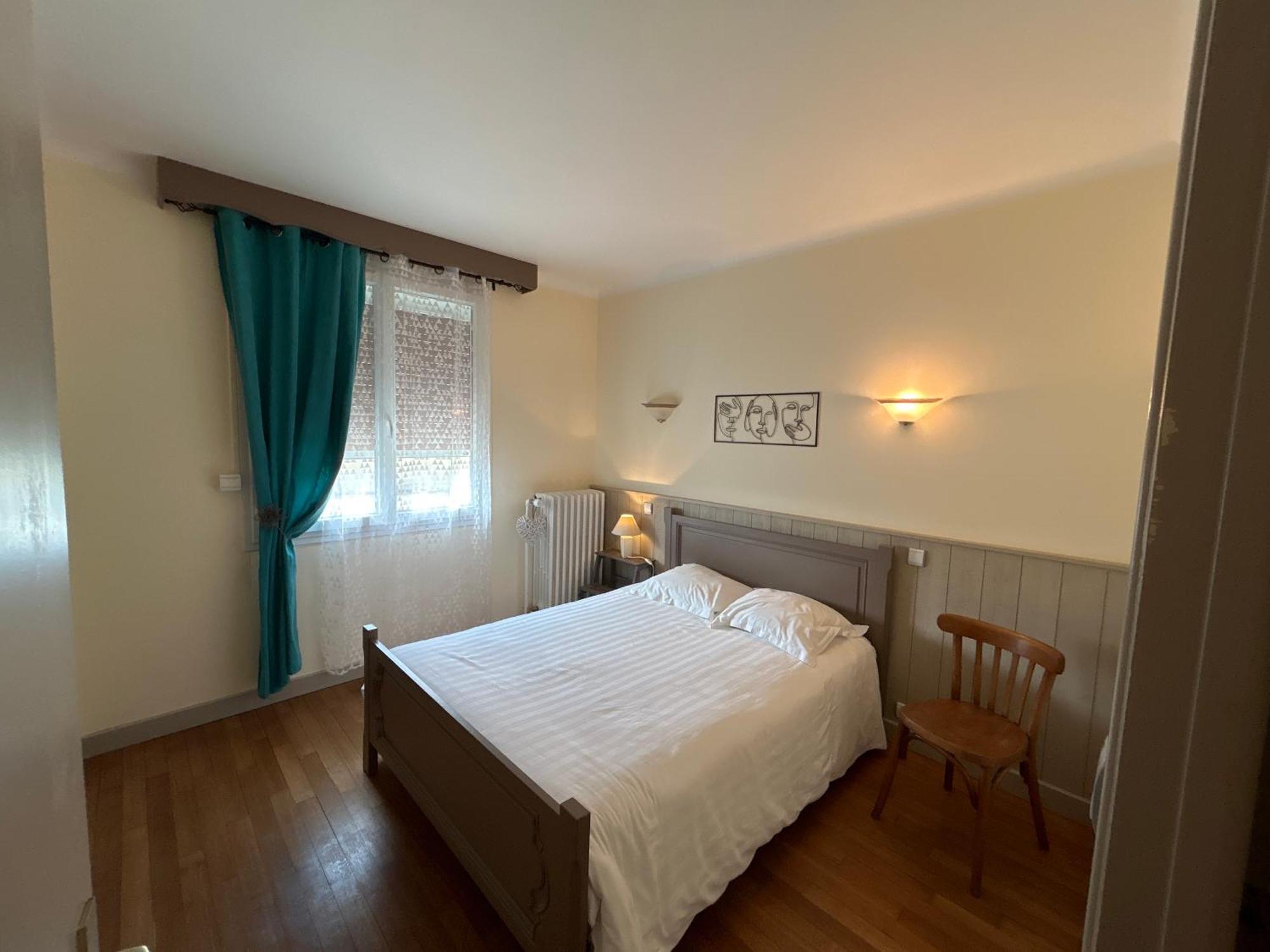 Villa le Jardin d'Odette Yevres-le-Petit Esterno foto